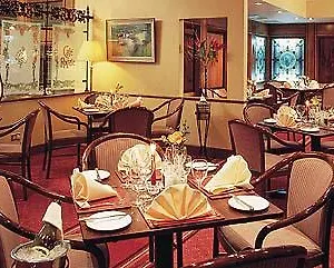https://royal.dublin-hotelsweb.com