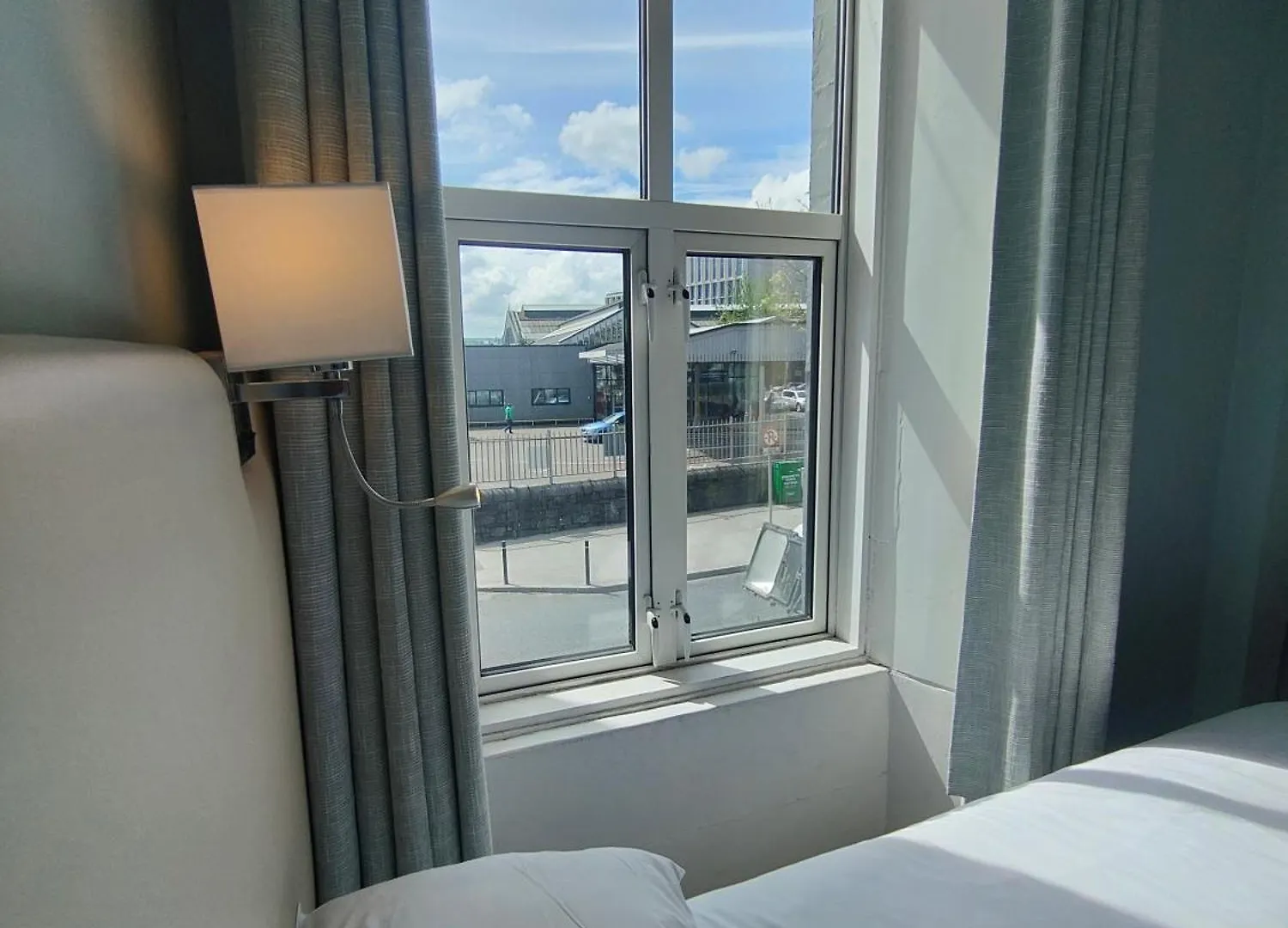 Station View Tavern Cork Hotel